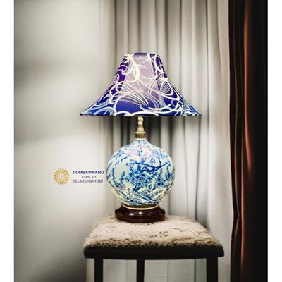 Mẫu đèn ngủ bằng sứ vẽ hoa đào trắng sang trọng