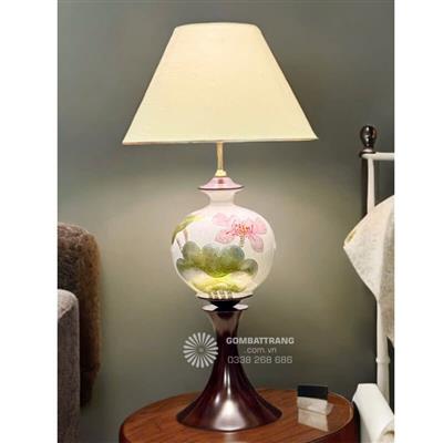 Đèn ngủ để bàn gốm sứ sơn mài hoa Sen trắng HÚT LỘC
