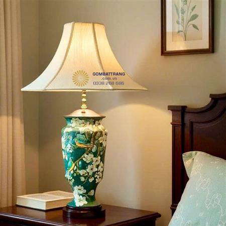 den-ngu-gom-cao-cap-men-xanh-luc-bao-ve-hoa-moc-lan