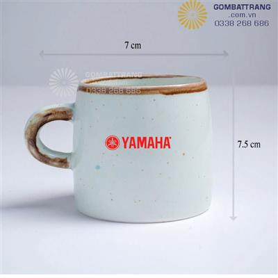 In logo trên ly sứ quà tặng gốm Bát Tràng