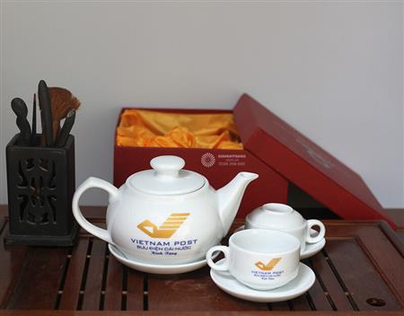 qua-tang-bo-am-chen-bat-trang-in-logo-dep-9
