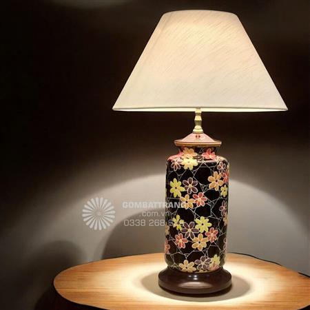 qua-tang-den-ngu-bang-su-ve-hoa-cuc-da-sac