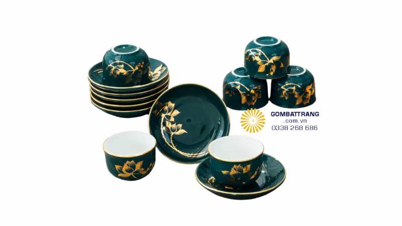 Hoa sen vàng kim thủ công – biểu tượng thanh cao, may mắn và thịnh vượng.