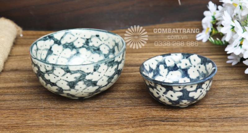 Bộ bát đĩa được sử dụng trong không gian nhà hàng, tạo cảm giác ấm cúng, lịch sự và nâng tầm trải nghiệm ẩm thực cho thực khách.