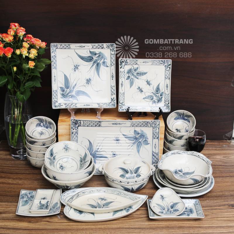 Bộ sản phẩm đầy đủ bao gồm bát cơm, đĩa tròn, đĩa bầu dục, bát tô, thố có nắp và các loại khay gia vị