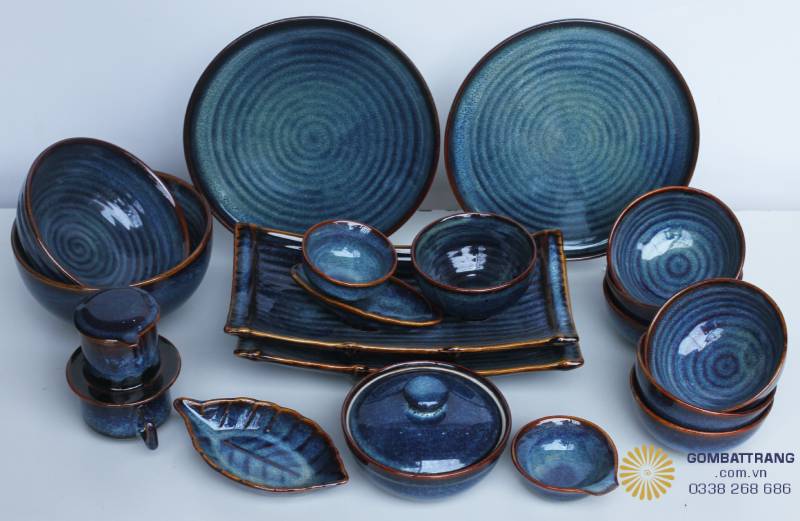 Khung xương gốm đanh chắc: Nung trên 1300°C, chịu va đập tốt, hạn chế sứt mẻ khi dùng máy rửa bát