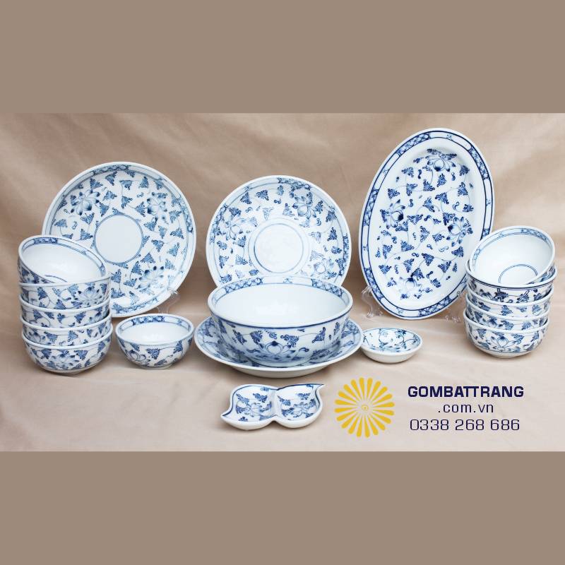 Bộ sản phẩm là cầu nối đưa những giá trị di sản vào bữa cơm gia đình thời nay, tạo nên sự trang trọng nhưng vẫn đầy ấm cúng.