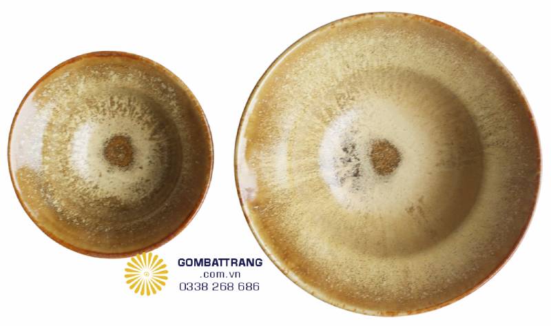 Chi tiết bát tô lòng sâu với vân men loang tự nhiên như nham thạch, biểu tượng của gốm sứ thủ công