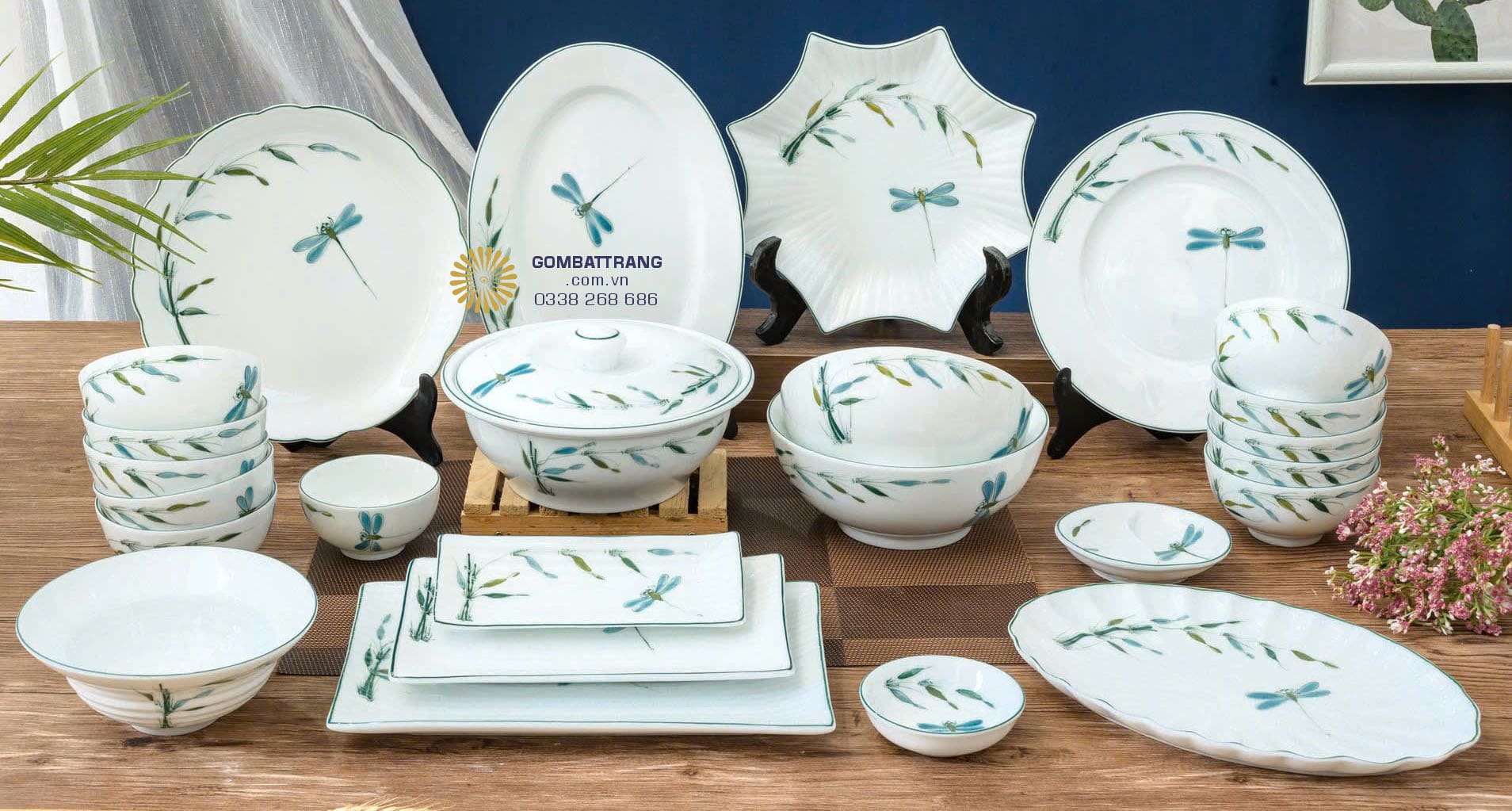 Bộ chén dĩa gốm bát tràng – trúc chuồn vẽ tay tinh xảo.