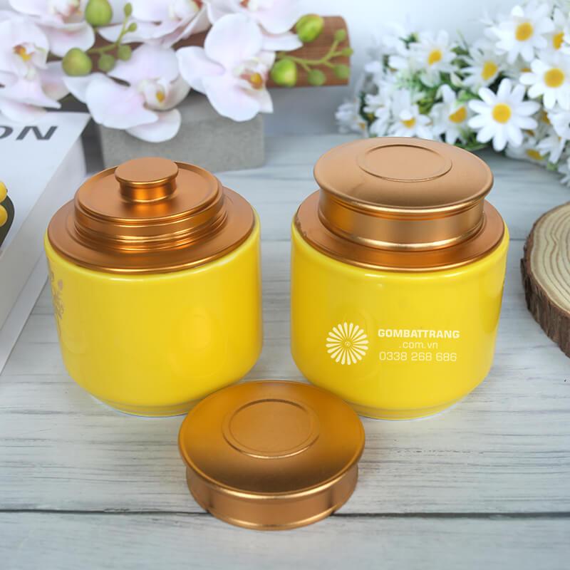 Hộp đựng trà cao cấp có khả năng chống ẩm, chống mùi hiệu quả, bảo vệ lá trà bên trong luôn khô ráo và thơm ngát