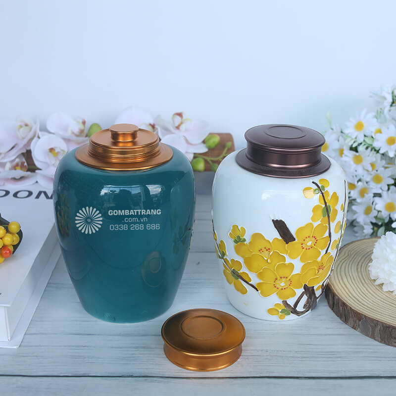 Bình đựng trà này phù hợp với nhiều phong cách trang trí từ cổ điển đến hiện đại