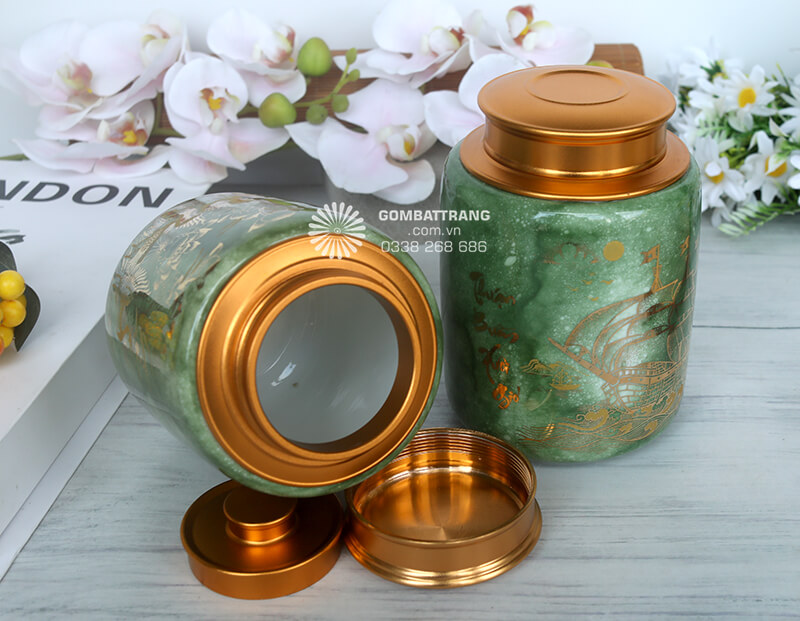 Bình đựng trà men hỏa biến xanh ngọc bích với họa tiết vàng kim sang trọng