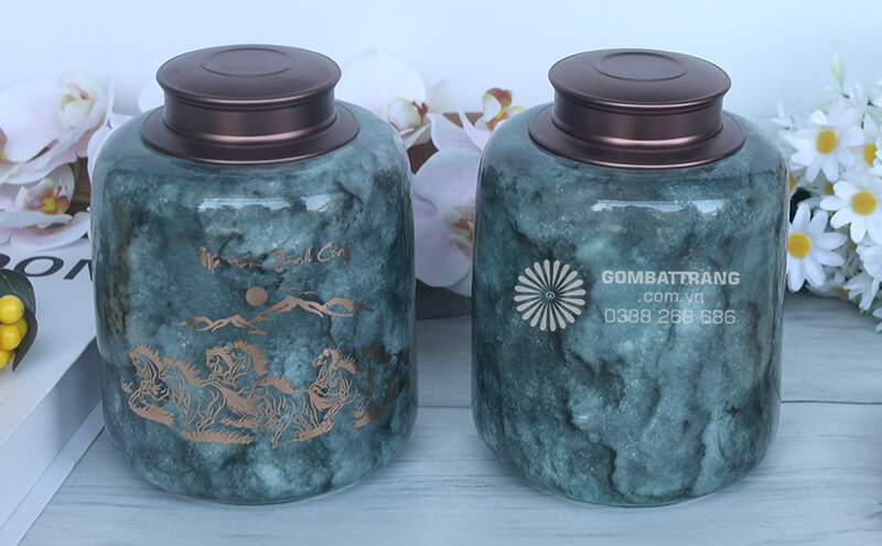 Hộp đựng chè bằng sứ giúp cho trà khô giữ nguyên hương vị và chất lượng trong thời gian dài