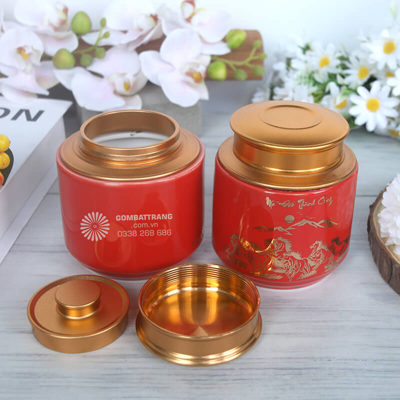 lọ đựng trà gốm sứ cao cấp đến từ làng nghề Bát Tràng mang dấu ấn thủ công độc đáo