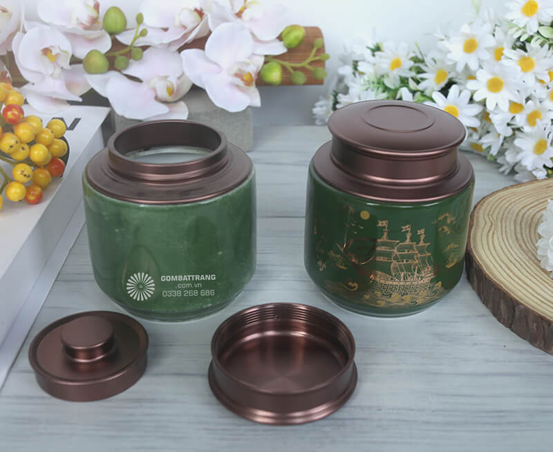 Hãy để hộp đựng trà gốm sứ Bát Tràng thuận buồm xuôi gió đồng hành cùng bạn trong những giây phút thư giãn bên ấm trà thơm