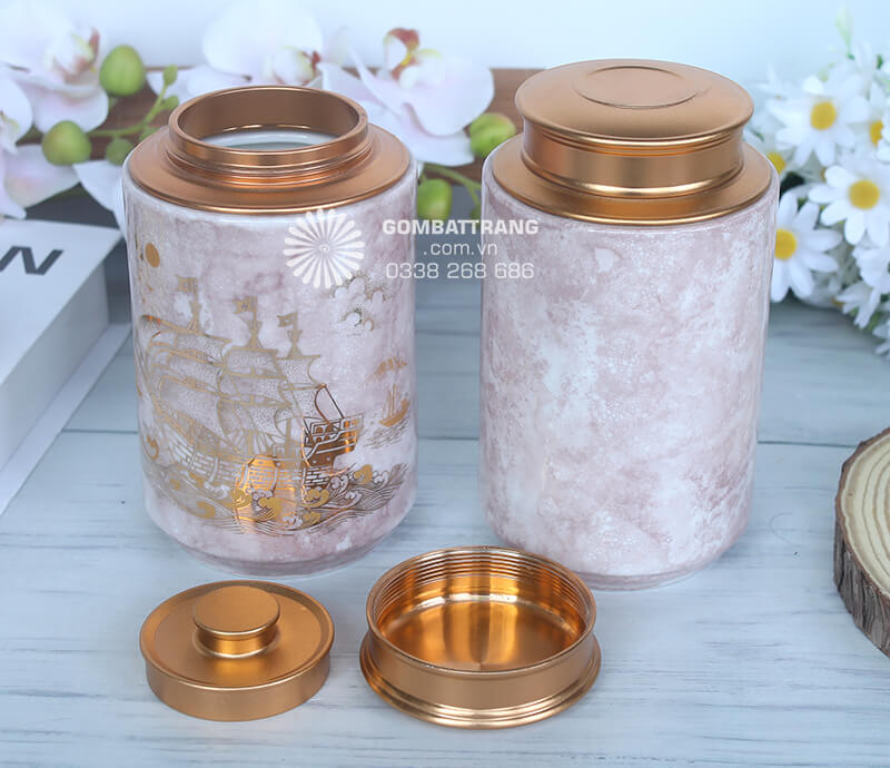 Hộp đựng trà là món đồ trang trí bàn trà tuyệt vời mang lại vẻ đẹp sang trọng cho không gian