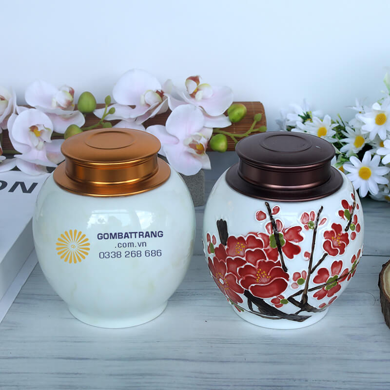 Hộp đựng trà xứng đáng có mặt trong không gian sống, tượng trưng cho lời chúc tài lộc, bình an và khởi đầu tốt đẹp