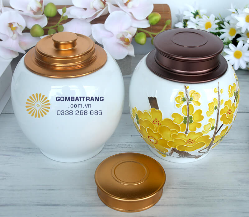 Với thiết kế sang trọng này, nó xứng đáng là một chiếc hộp đựng trà cao cấp để trưng bày.