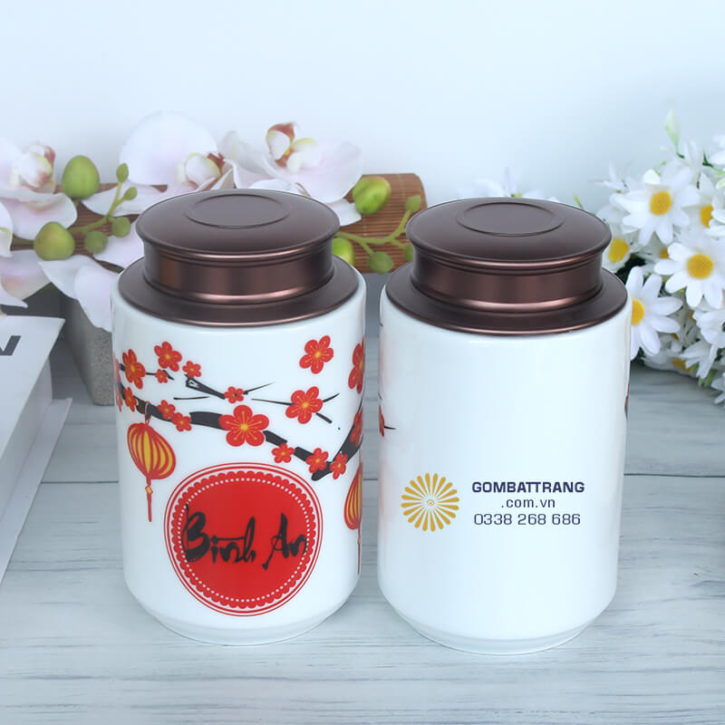 Đặt bộ hũ đựng chè này trong phòng khách sẽ thu hút ánh nhìn ngưỡng mộ của khách đến chơi