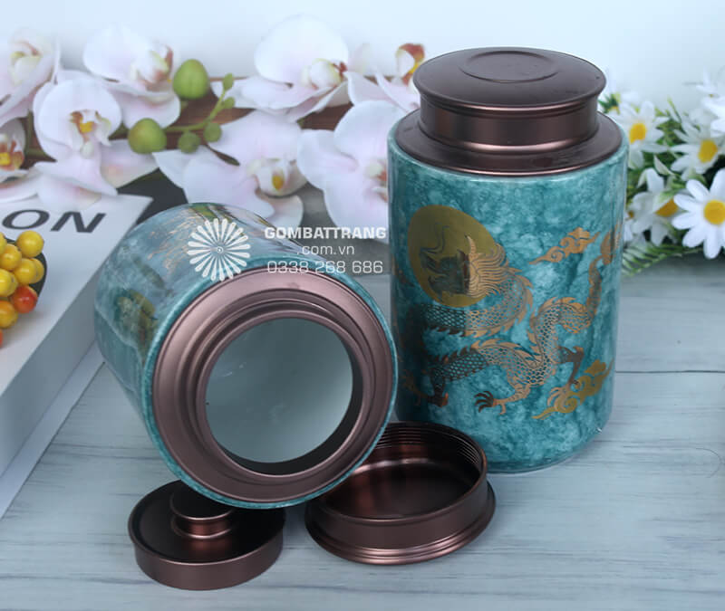 Hũ đựng trà Bát Tràng là biểu tượng của địa vị, thể hiện phong cách sống đẳng cấp của gia chủ