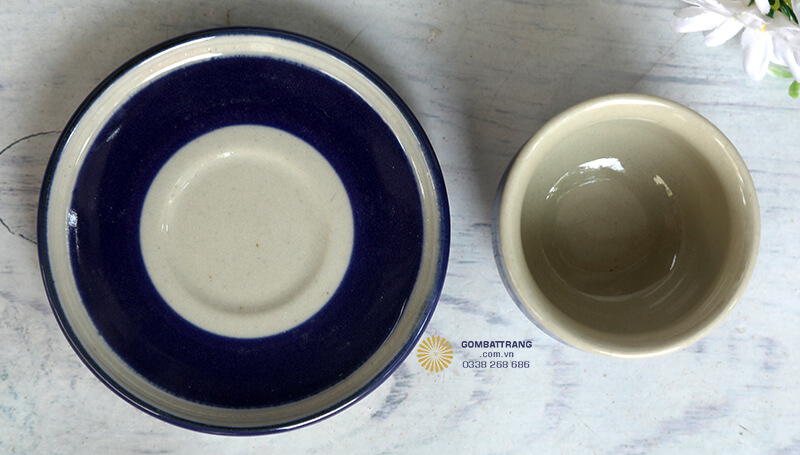 Bộ sản phẩm gồm 6 chiếc chén nhỏ xinh xắn kèm đĩa lót riêng biệt tạo nên sự đồng bộ hoàn hảo