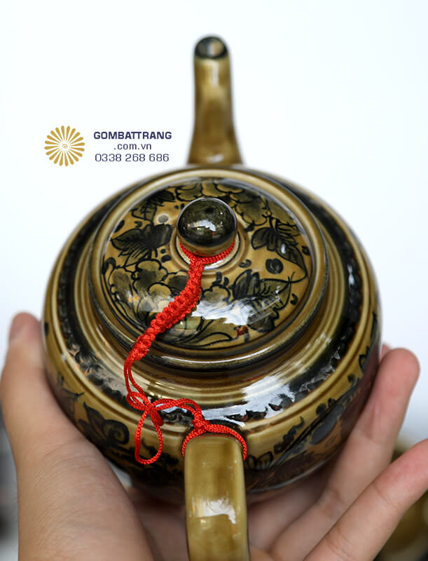 Ấm Trà - Tâm Điểm Của Bộ Sưu Tập