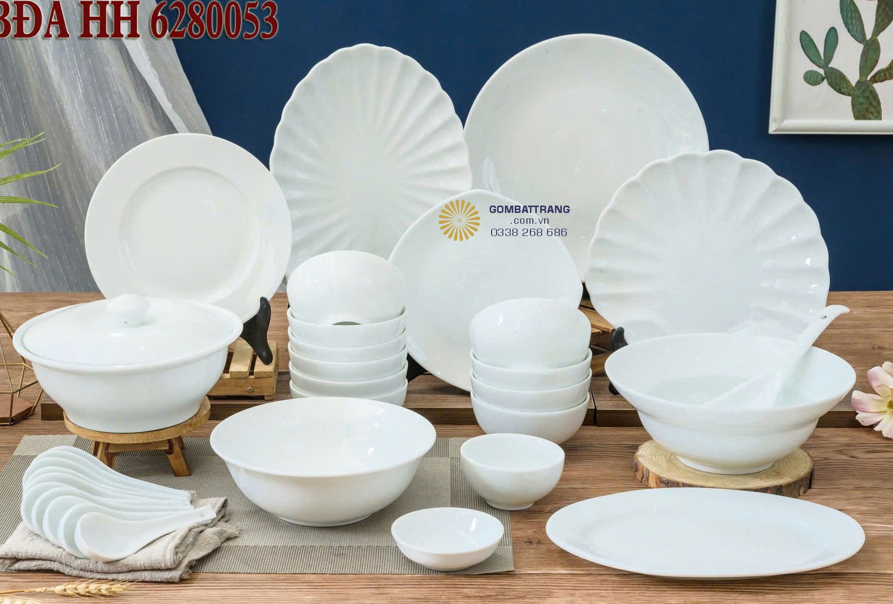 Bộ bát đĩa gốm sứ bát tràng – tinh khiết từ bữa cơm gia đình.