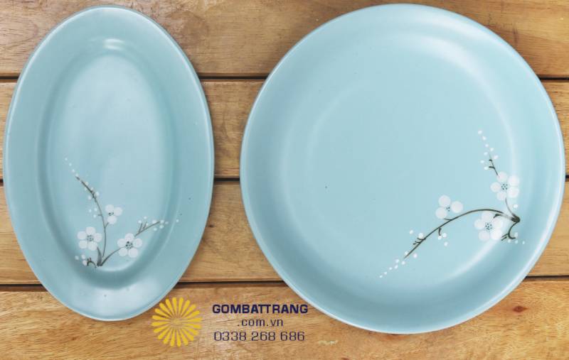 Bộ bát đĩa Bát Tràng cao cấp men xanh ngọc, hoa mai vẽ tay tinh xảo thích hợp chọn trang trí và làm quà tặng