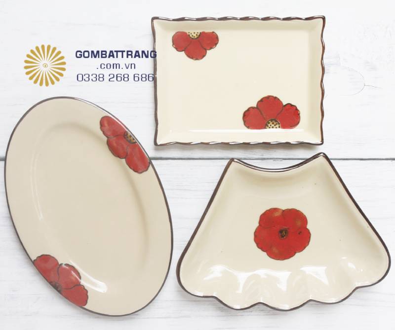 Set bát đĩa gốm sứ Bát Tràng hoa đỏ men kem ngà đồng bộ.