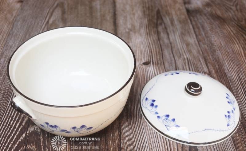 Bát sứ Bát Tràng cao cấp, men sáng bóng, an toàn tuyệt đối cho sức khỏe.