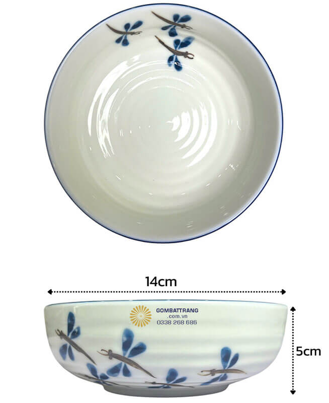 Họa tiết chuồn chuồn được vuốt tay sinh động trên nền gốm trắng men bóng