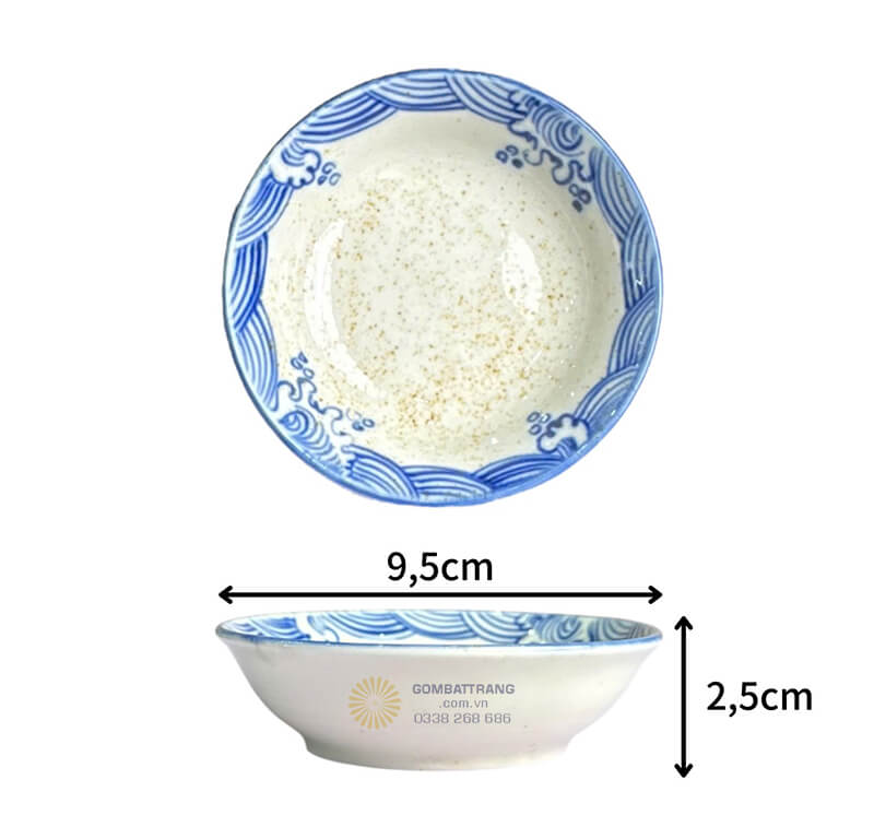 Khi bày biện trên bàn ăn, bộ bát đĩa gốm sứ kết hợp với thức ăn tạo thành một bức tranh tổng thể đầy nghệ thuật, ấn tượng