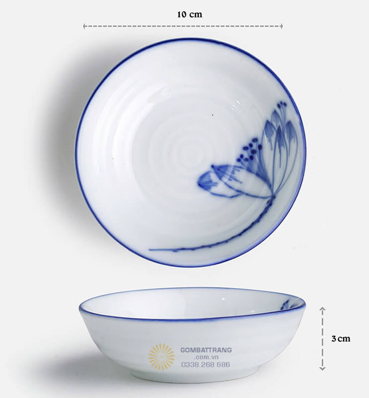 Bộ bát đĩa Bát Tràng cao cấp này bao gồm đầy đủ các món đồ cần thiết cho một bữa cơm gia đình truyền thống