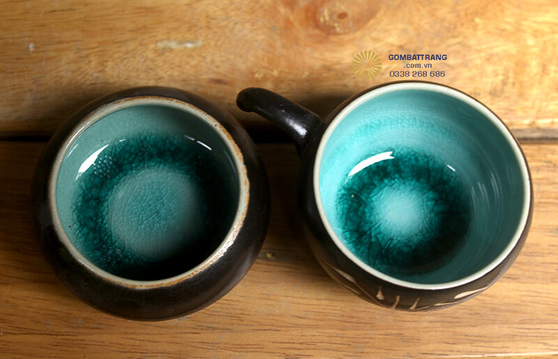 Độ trau truốt tinh tế thủ công&nbsp;là điểm cộng lớn của bát đĩa bát tràng giả cổ so với các sản phẩm công nghiệp