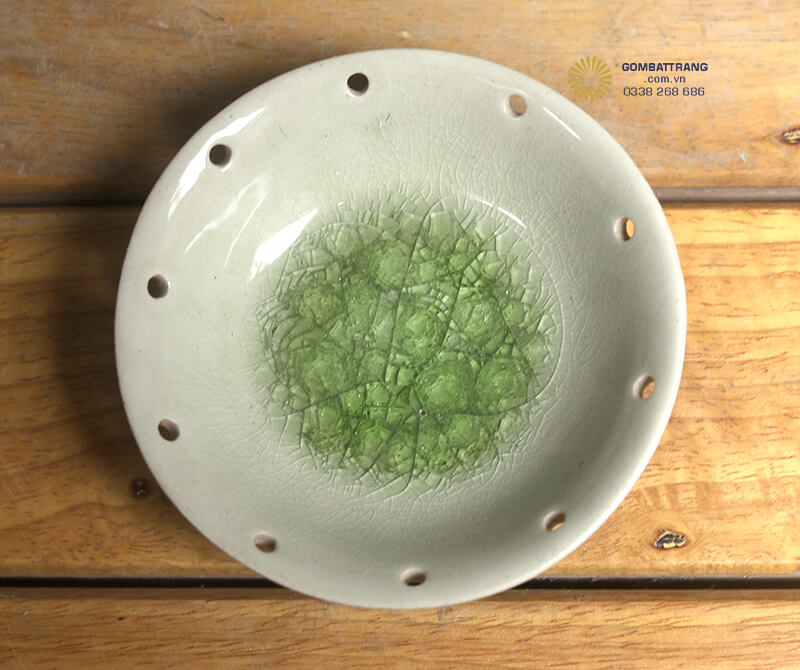 Chất liệu cao cấp, nung ở nhiệt độ cao trên 1300 độ C, vì vậy bát đĩa sứ giả cổ đảm bảo an toàn sức khỏe