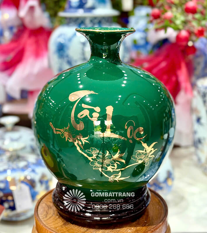 Bình hút tài lộc không chỉ là vật trang trí mà còn là biểu tượng của sự thịnh vượng, may mắn và hạnh phúc