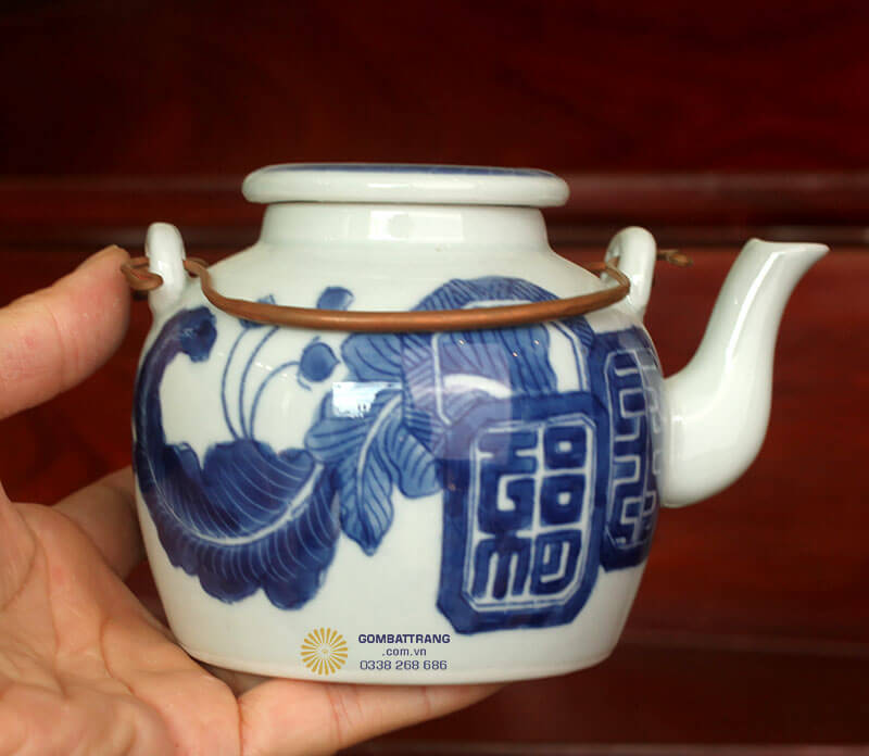 Thiết kế kiểu dáng nắm lõm của ấm trà cổ