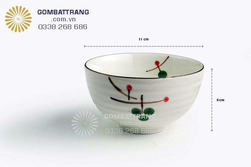 Bộ bát đĩa Bát Tràng 11 món gồm 06 bát cơm, men trắng chỉ men nâu, vẽ hoa chery rất đẹp, sản phẩm nung ở nhiệt độ cao tới 1,300 độ C , nhiệt độ khử tới 9 8% tạp chất còn tồn dư trong đất, rất bền, ta gõ vào nhau tạo  lên tiếng kêu trong như tiếng chuông, đó thực sự là sản phẩm gốm Bát Tràng chứ danh