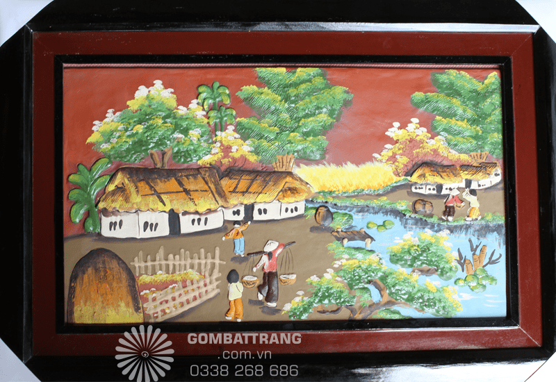 Tranh gốm Phù Lãng tái hiện cảnh quê yên bình, giàu cảm xúc.